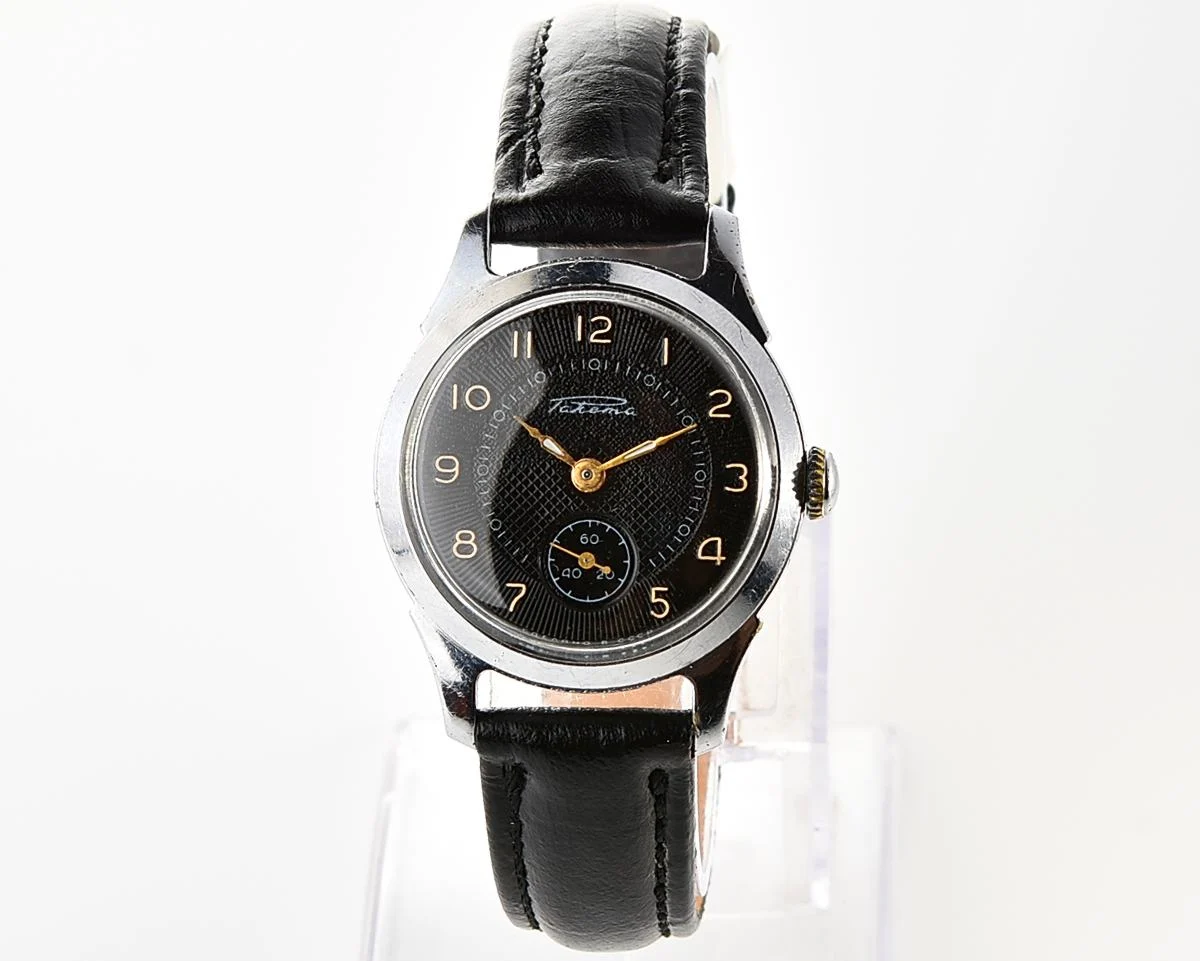 Vintage Soviet mechanical Raketa wrist watch