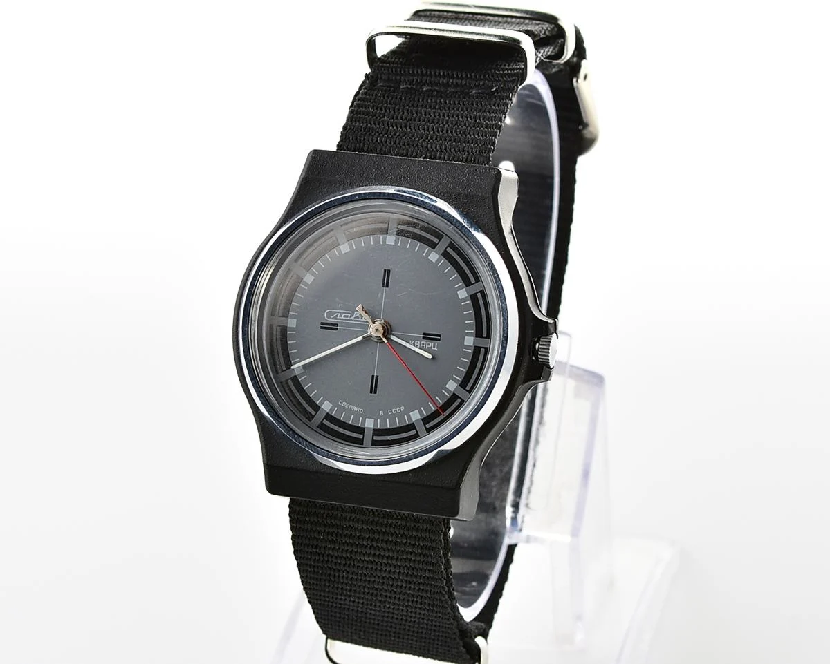 TIME CAPSULE: Soviet Slava with quartz movement – New Old Stock (NOS)!