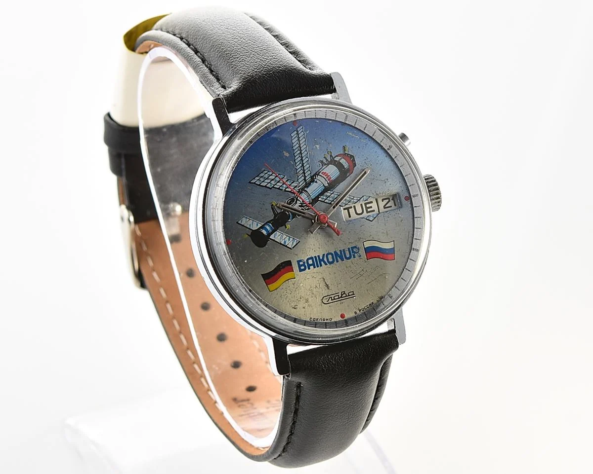 Slava Baikonur mechanical self-winding movement watch with Mir space station