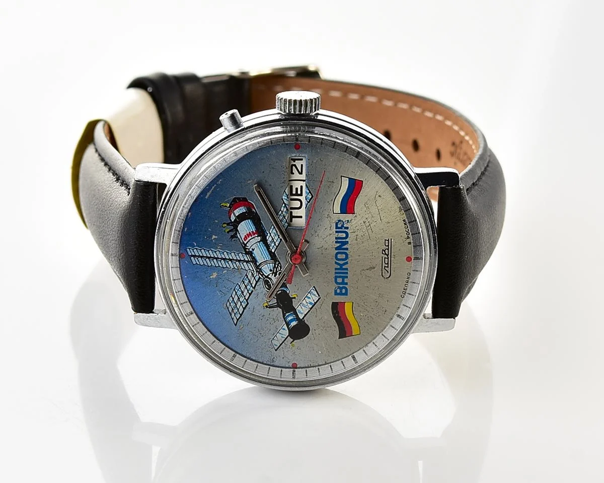 Slava Baikonur mechanical self-winding movement watch with Mir space station
