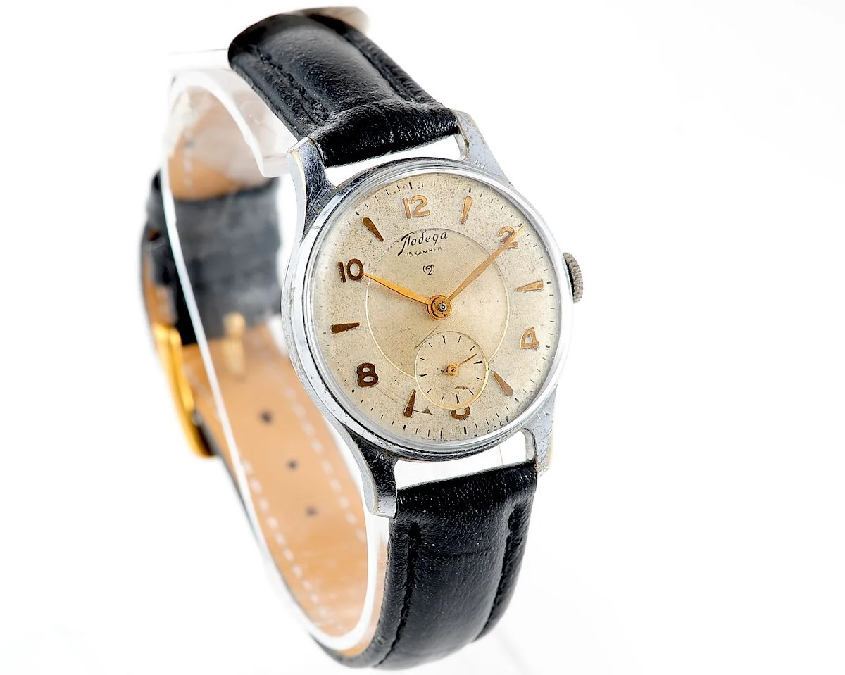Vintage Soviet mechanical Pobeda watch, 2MChZ from the 3rd quarter of 1954