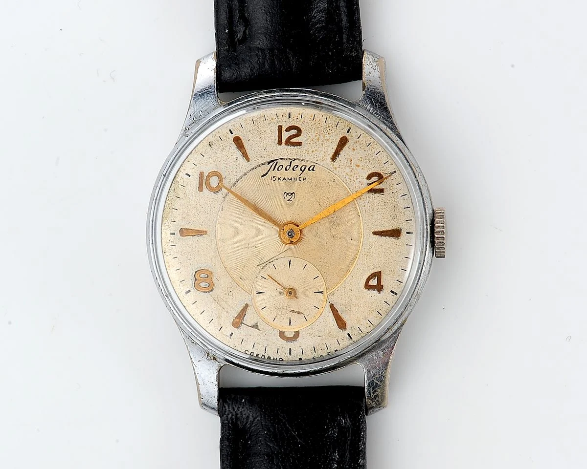 Vintage Soviet mechanical Pobeda watch, 2MChZ from the 3rd quarter of 1954