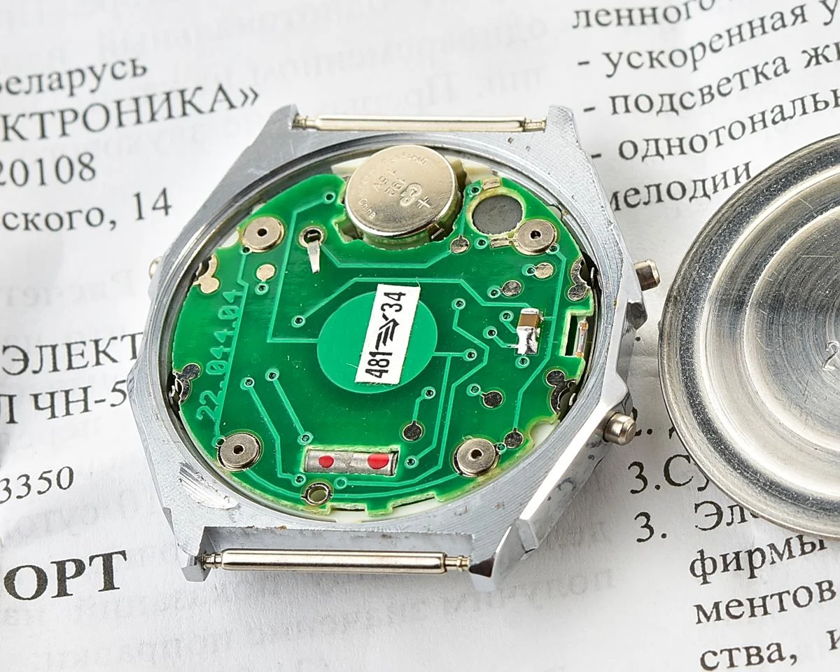 TIME CAPSULE: Digital wristwatch Electronika 52 - New Old Stock (NOS)!