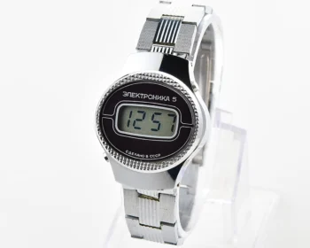 Digital vintage USSR wristwatch Electronika with stainless steel bracelet for ladies