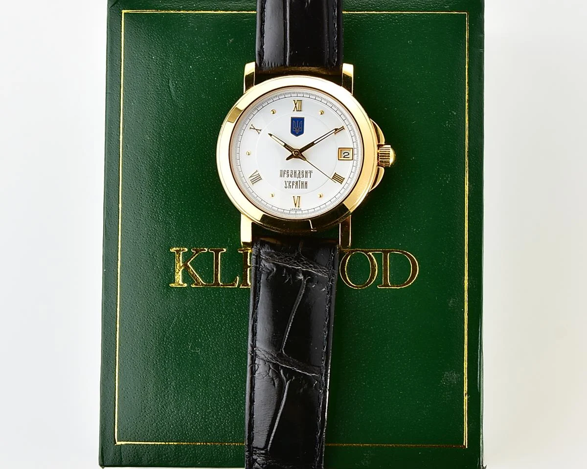 Ukrainian made Kleynod gold-plated watch – from the president of 🇺🇦Ukraine!