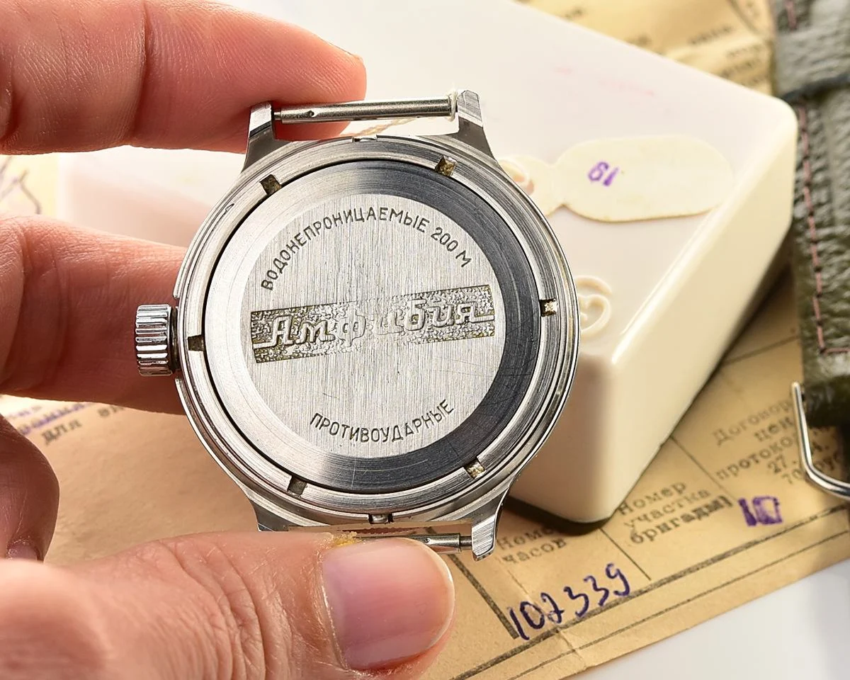TIME CAPSULE: Mechanical Vostok Amphibia Paratroopers wristwatch for airborn troops – New Old Stock (NOS)!