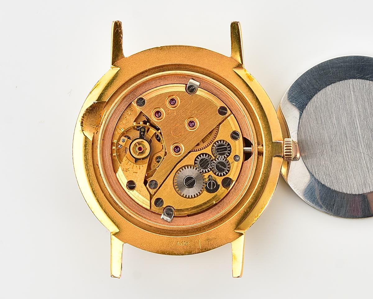 TIME CAPSULE: LUCH soviet gold-plated vintage watch - complete with box and passport!