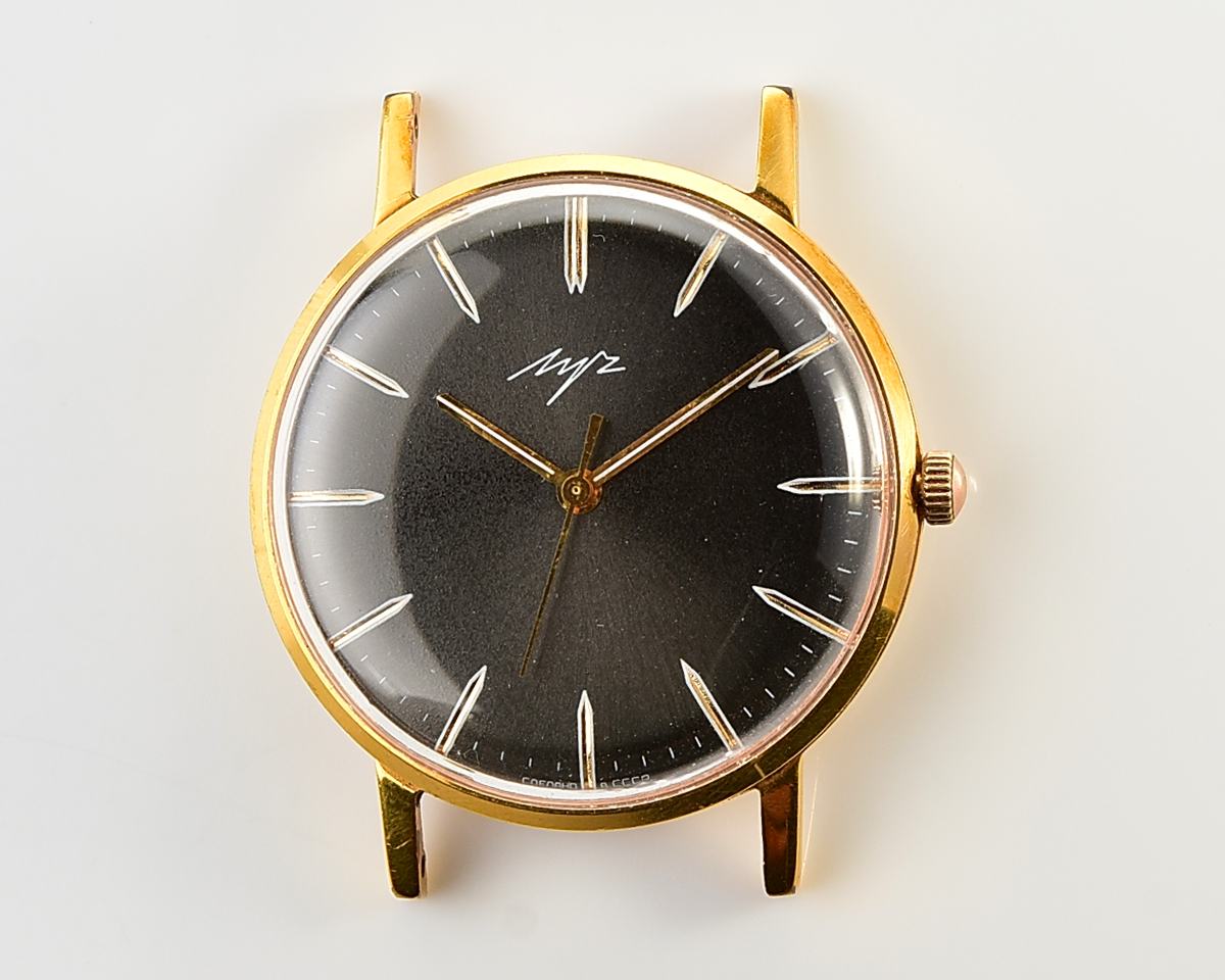 TIME CAPSULE: LUCH soviet gold-plated vintage watch - complete with box and passport!