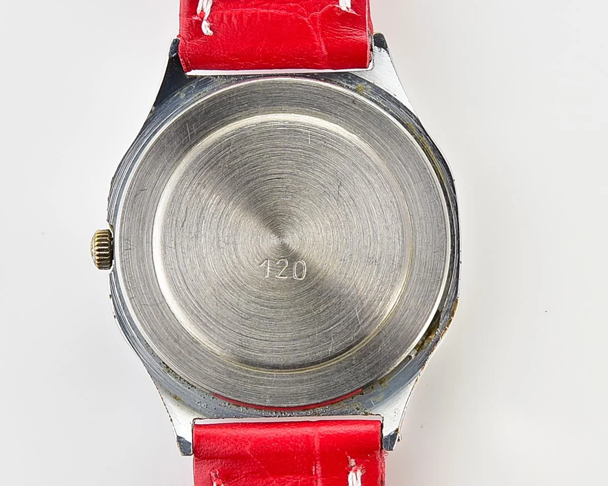 Soviet Luch wrist watch with quartz movement - USA & USSR friendship