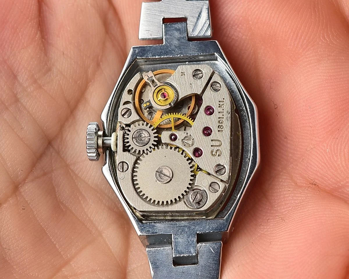 Time Capsule: Soviet vintage mechanical wristwatch Luch for ladies - New Old Stock (NOS)!