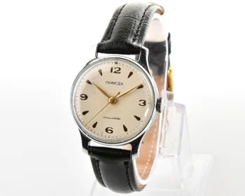 Vintage Soviet Pobeda watch with central second hand, from 1950s, 1MChZ factory