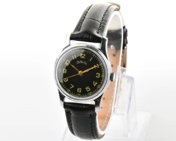 Excellent vintage Soviet mechanical watch Pobeda Zim from the 1950s