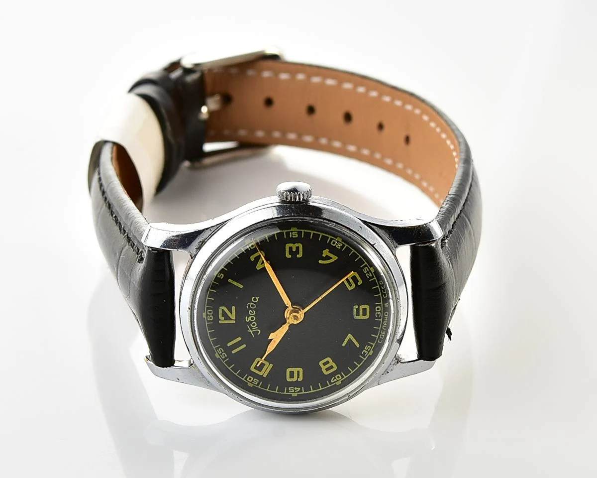 Excellent vintage Soviet mechanical watch Pobeda Zim from the 1950s
