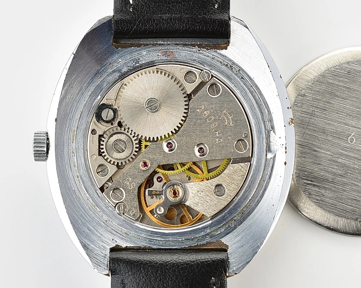 Raketa mechanical watch is dedicated to the 100th anniversary of the settlement of Ukrainians in Canada