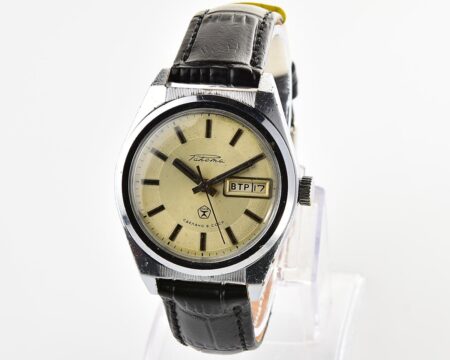 RAKETA vintage mechanical wrist watch with double calendar