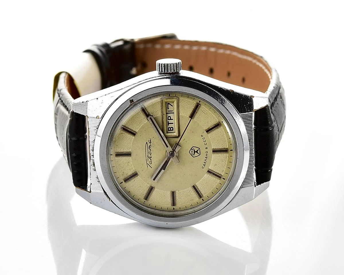 Raketa vintage mechanical wrist watch with double calendar
