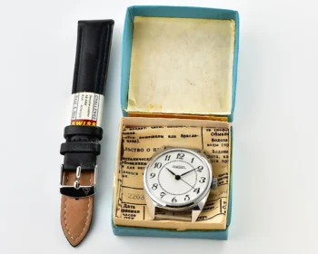 TIME CAPSULE: Vintage Soviet Raketa watch, New Old Stock (NOS)!