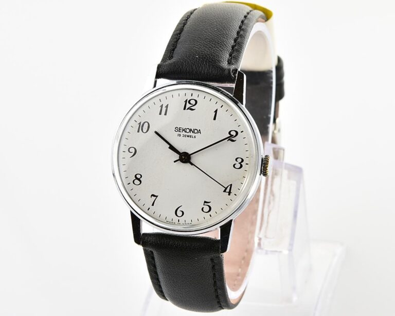 Soviet SEKONDA vintage mechanical wristwatch