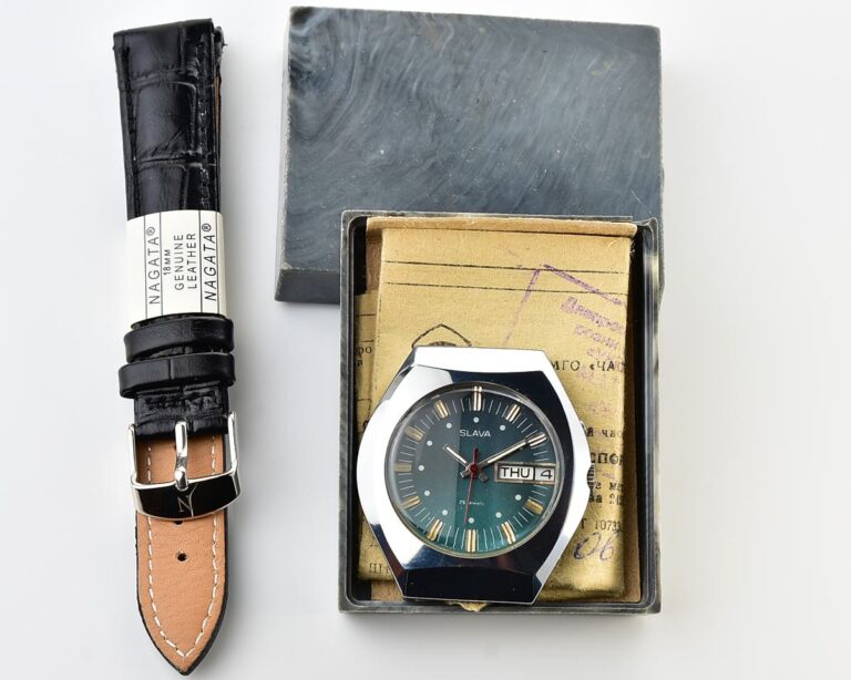 Time Capsule: Slava soviet mechanical vintage watch with teal dial - New Old Stock(NOS)!