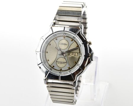 Slava wristwatch with automatic self-winding mechanical movement