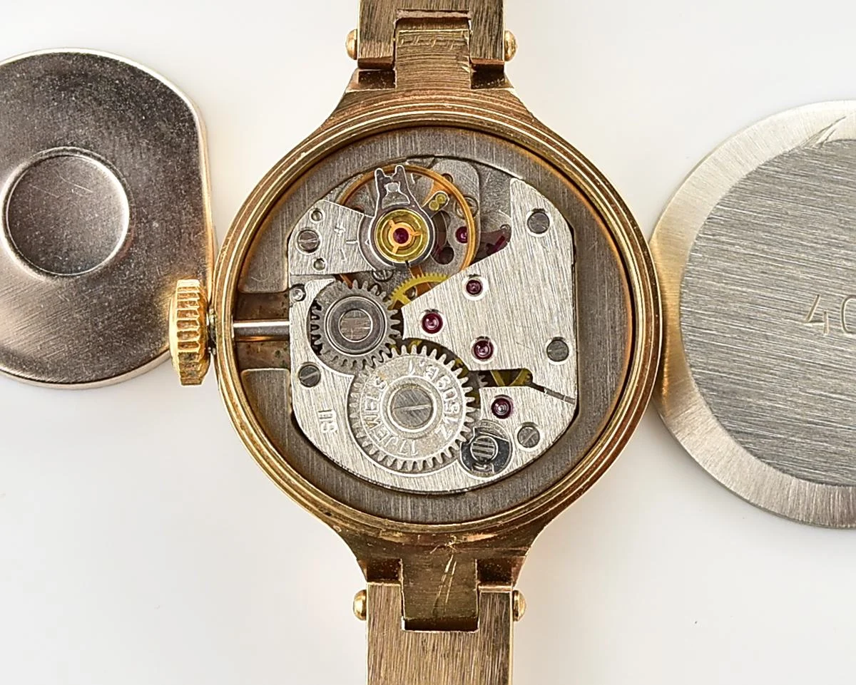 TIME CAPSULE: Zaria Soviet gold-plated mechanical watch for ladies – New Old Stock (NOS)!