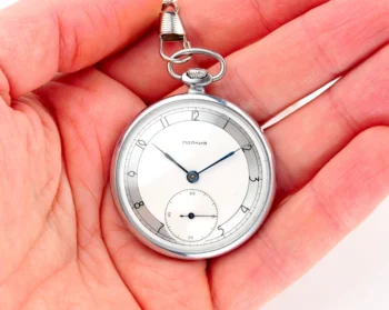 Excellent Molnija open face vintage Soviet pocket watch, the 1st quarter of 1954!