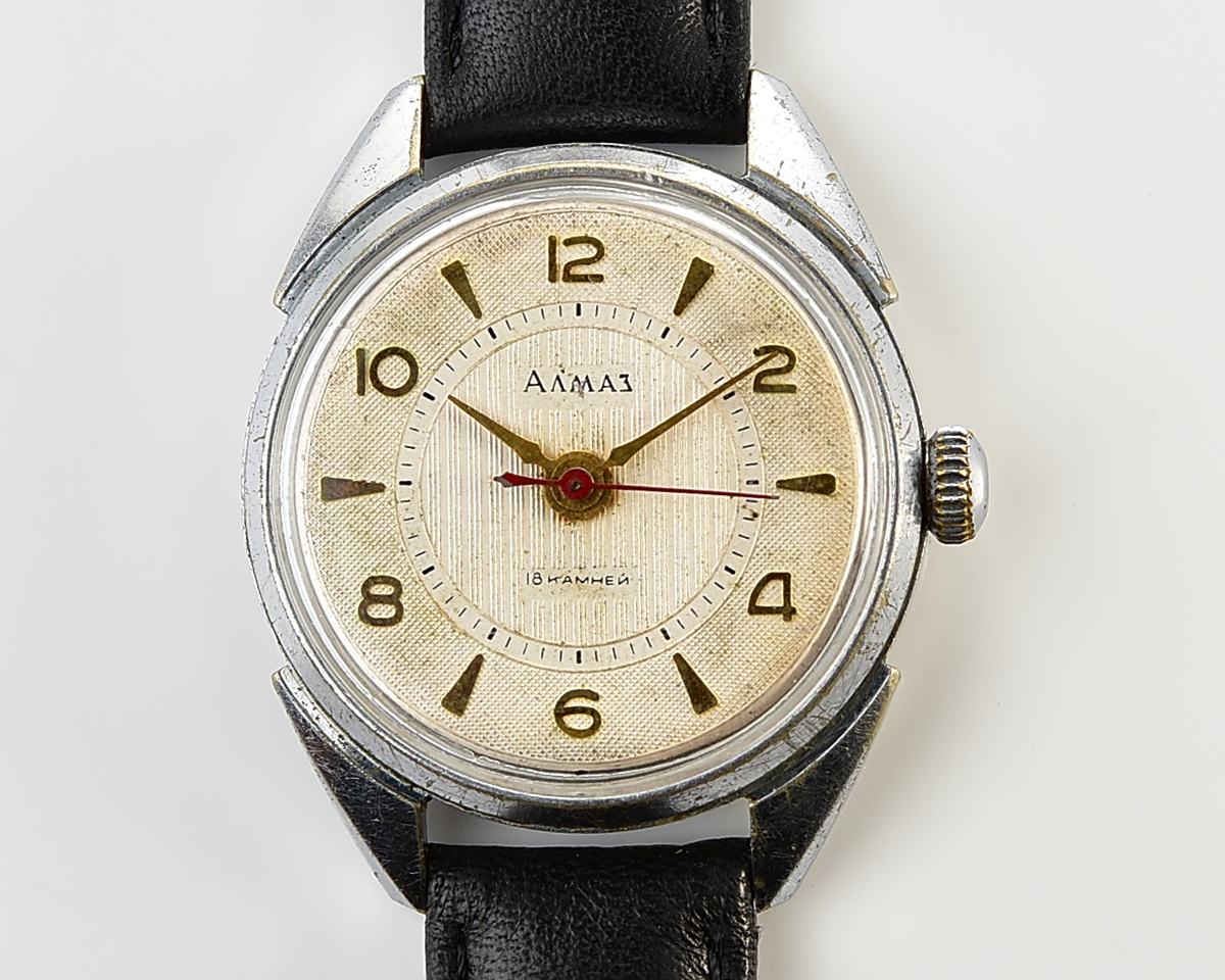 ALMAZ vintage mechanical wristwatch from the 2nd quarter of 1960!
