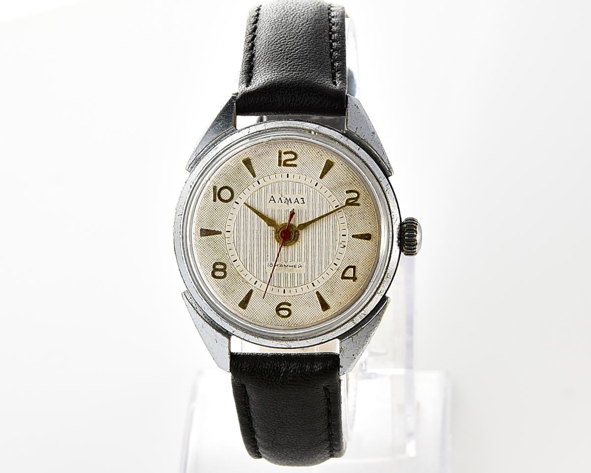 ALMAZ vintage mechanical wristwatch from the 2nd quarter of 1960!