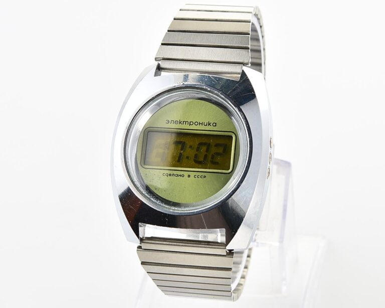 Early soviet USSR vintage digital watch Electronika 5 3049 (B6-02)