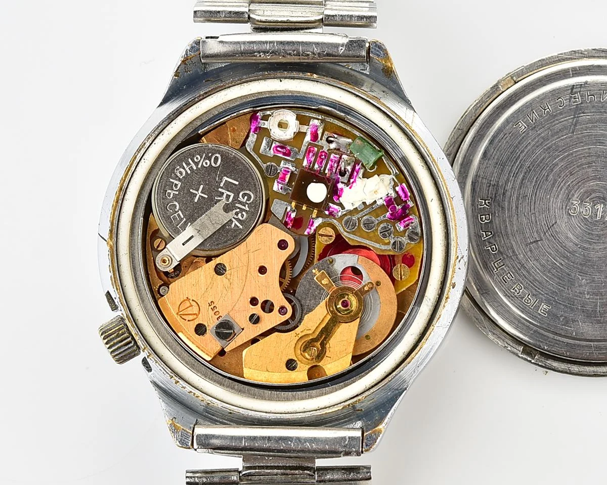 Rare Soviet vintage watch Luch with electro-mechanical hybrid 3055 movement