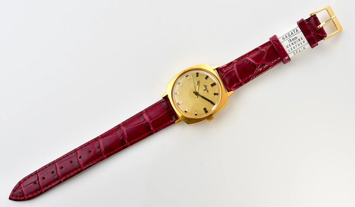 Rare Soviet vintage watch Luch with electro-mechanical hybrid 3045 movement!