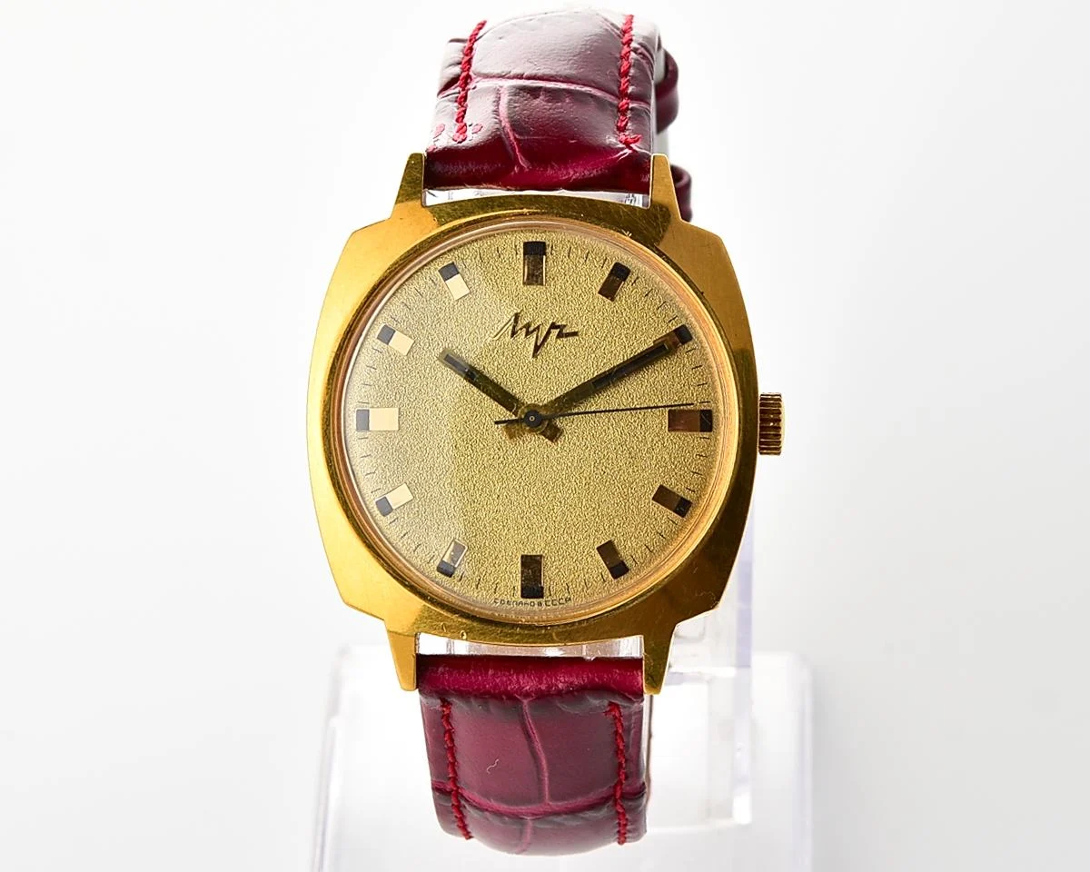 Rare Soviet vintage watch Luch with electro-mechanical hybrid 3045 movement!