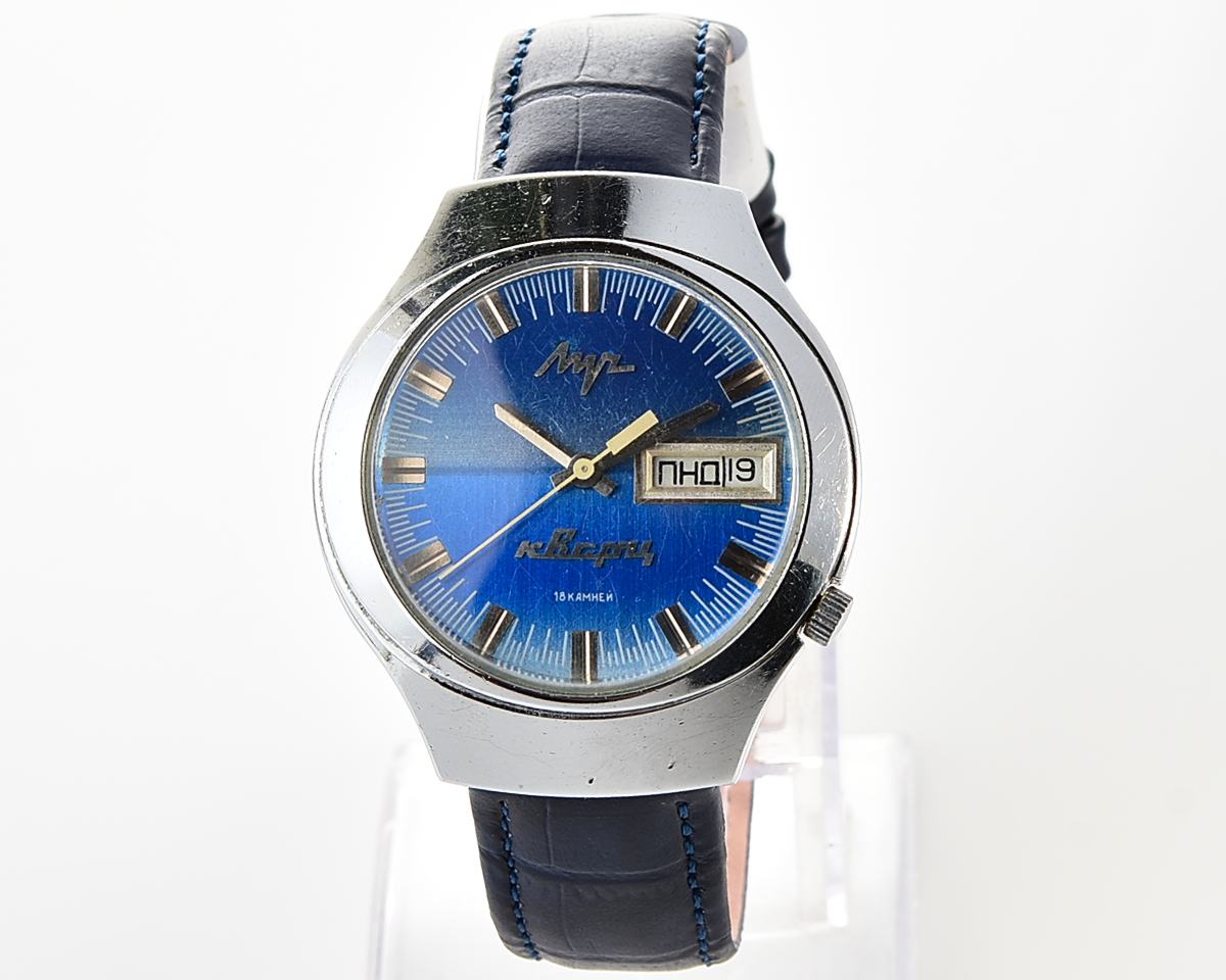 Rare soviet vintage watch LUCH with electro-mechanical hybrid 3055 movement