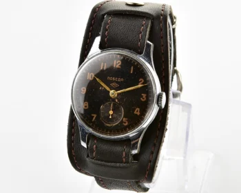 Vintage Soviet mechanical Pobeda wrist watch, PChZ factory