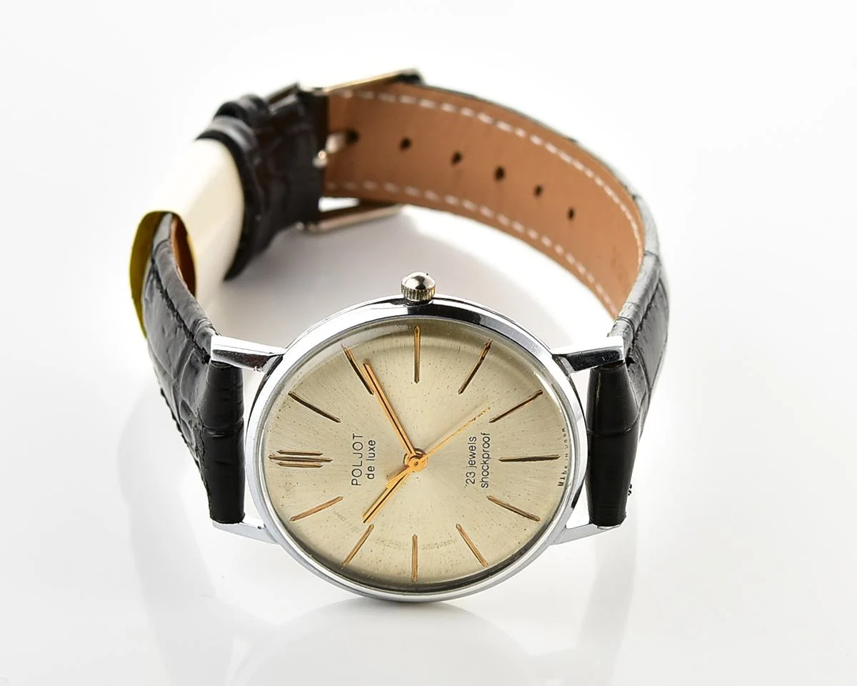 Beautiful Poljot De Luxe watch with vintage Soviet mechanical 2209 movement