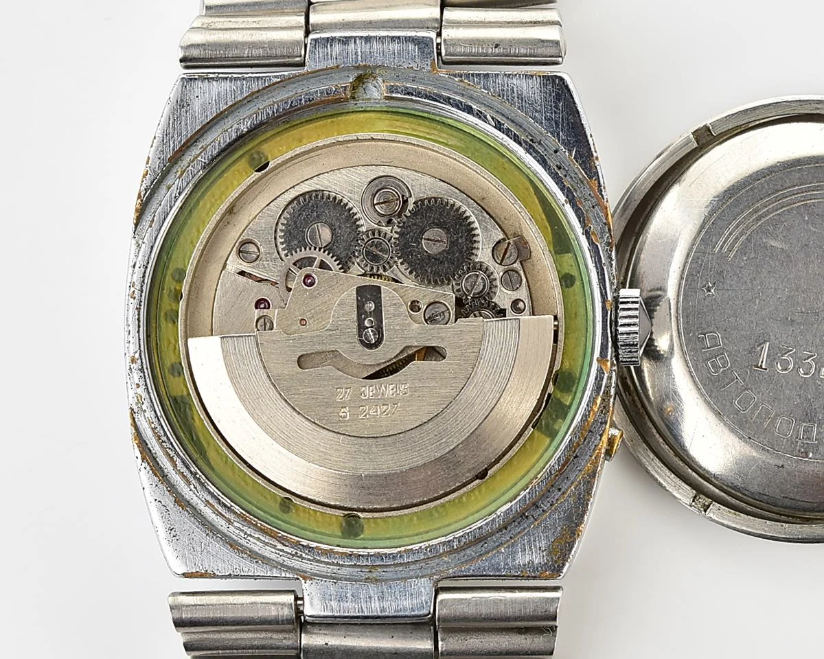 Slava-tank Soviet mechanical vintage watch – automatic self winding movement