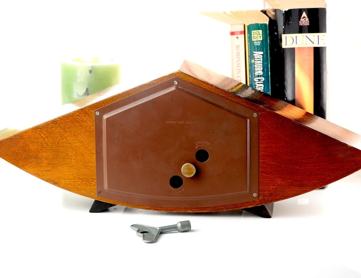 Vesna wooden clock 16108-SCS_8553