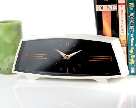 MAYAK soviet mechanical table clock