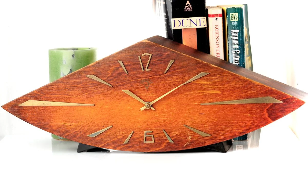 watch Vesna wooden fireplace mantel clock 15424-8586