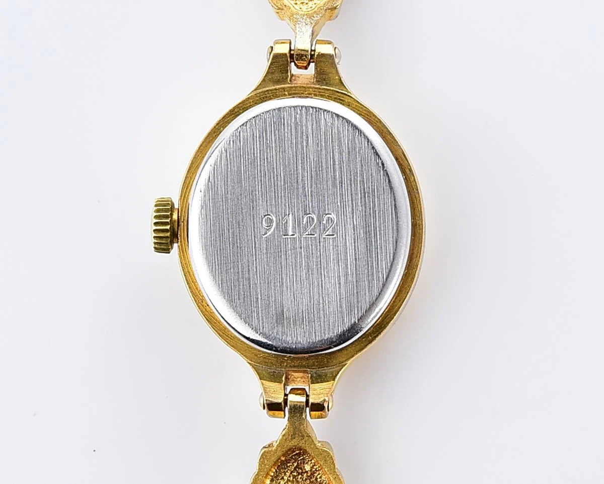 Chaika vintage wrist watch with box for ladies!