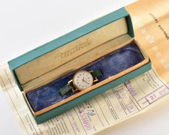 TIME CAPSULE: Chaika vintage wrist watch for ladies – New Old Stock (NOS) from 1969!