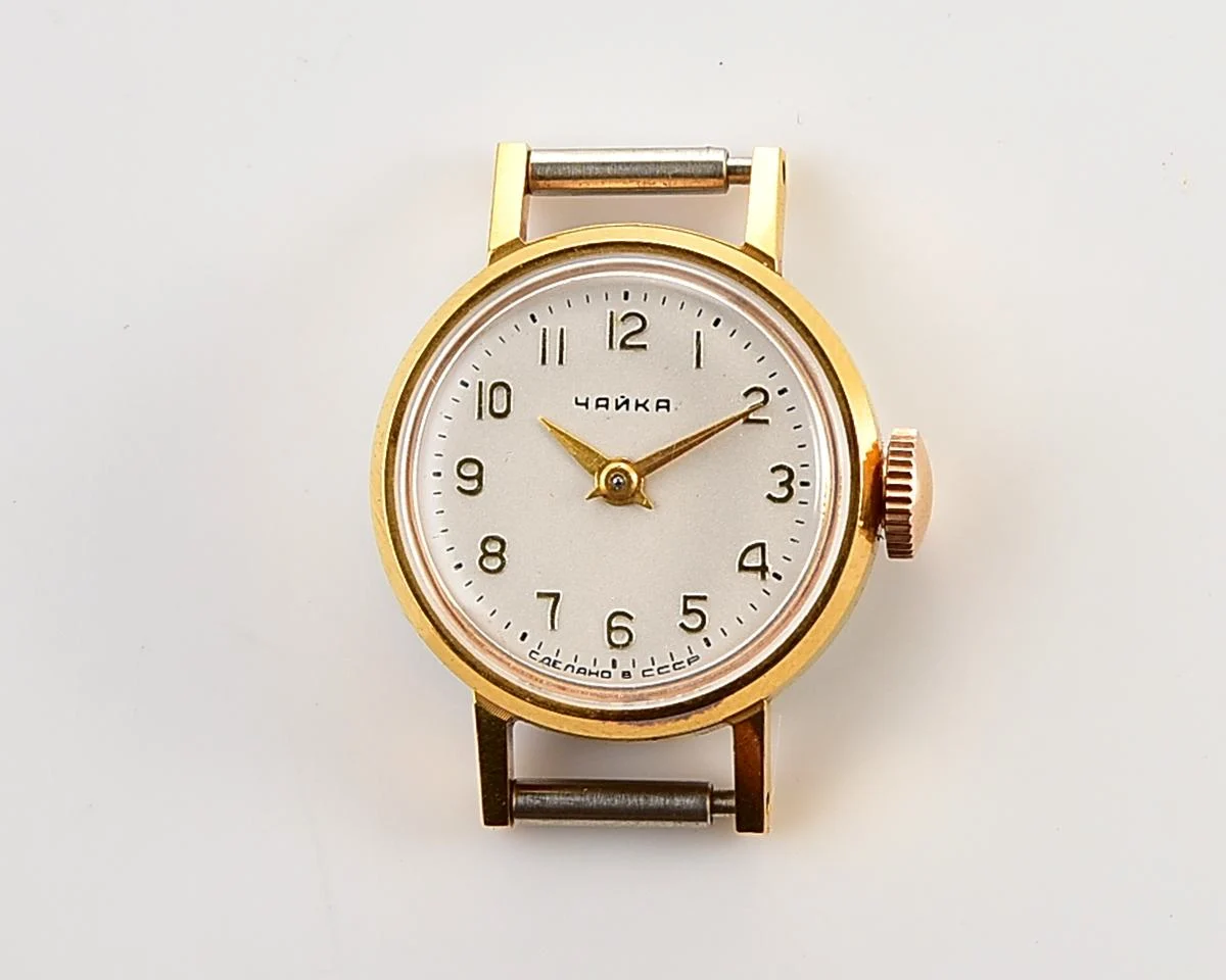 TIME CAPSULE: Chaika vintage wrist watch for ladies – New Old Stock (NOS) from 1969!