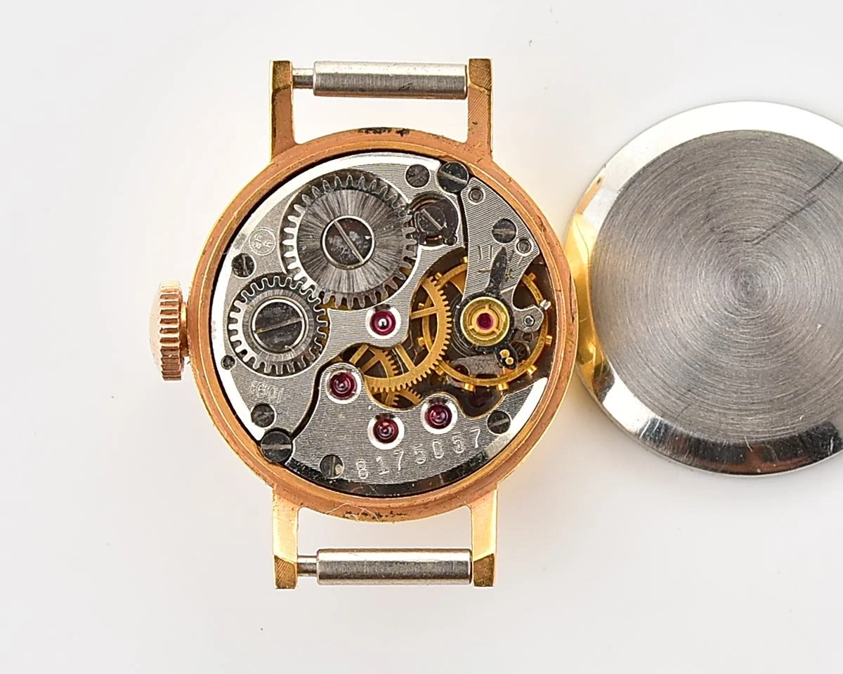 TIME CAPSULE: Chaika vintage wrist watch for ladies – New Old Stock (NOS) from 1969!