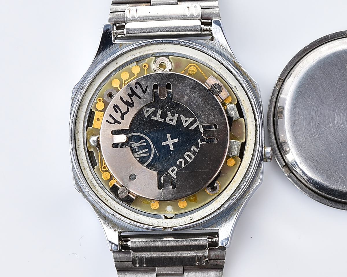 Digital vintage USSR wristwatch Electronika-5 with stainless steel bracelet