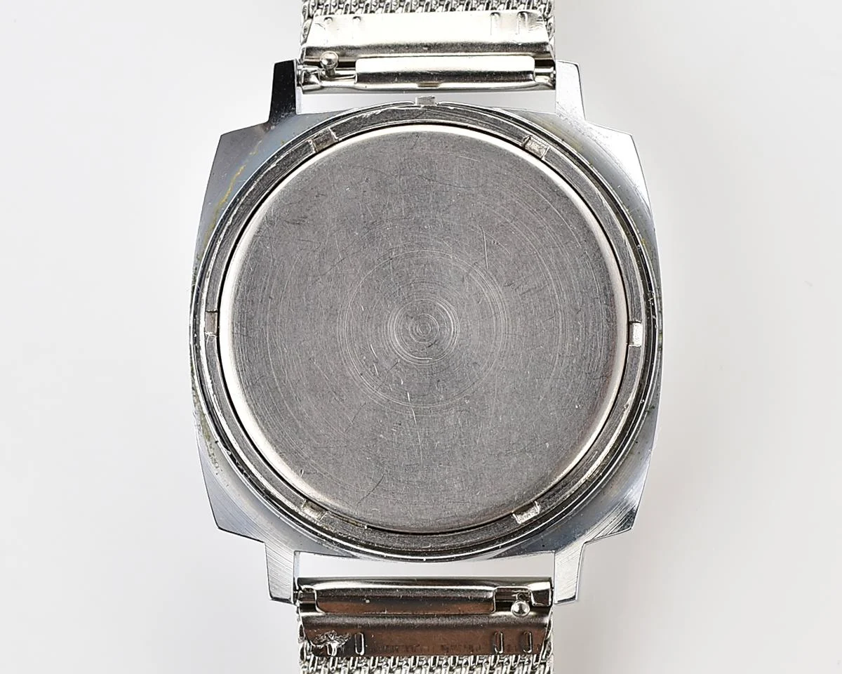 Early Soviet USSR digital watch Electronika 3049 (B6-02)