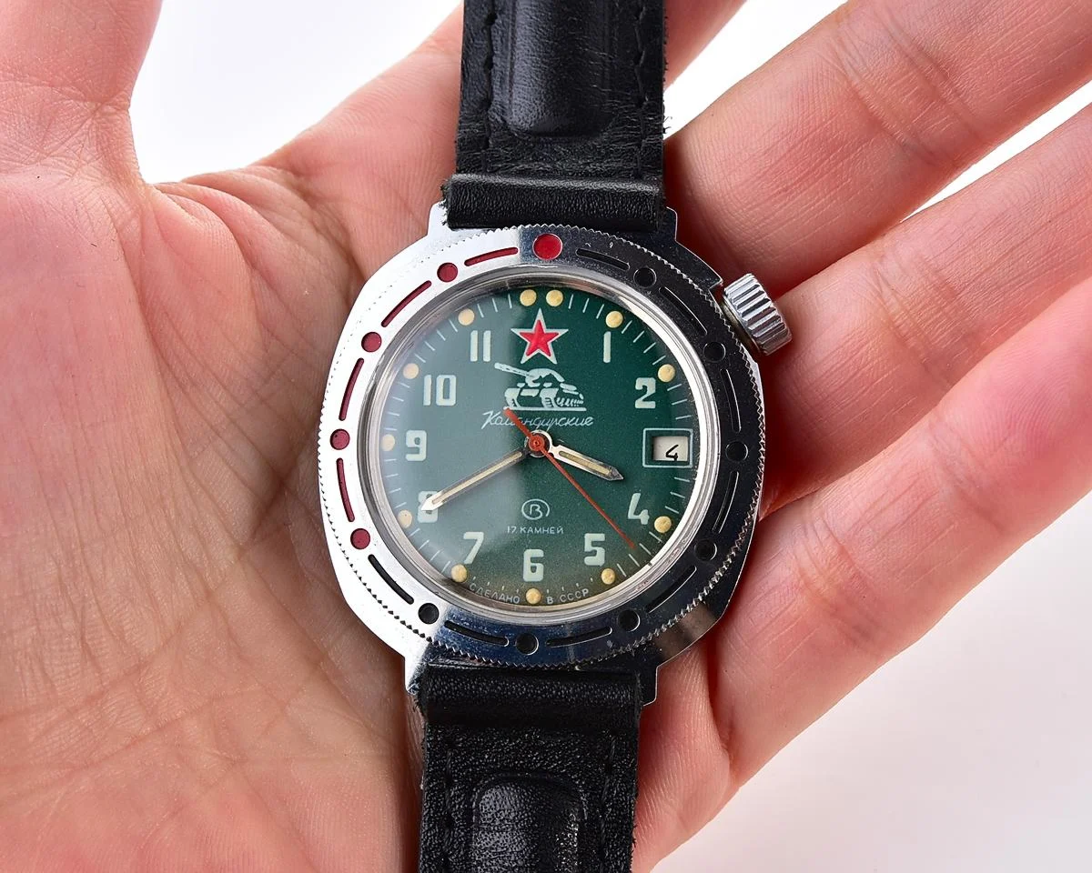 Vostok Commander's mechanical wristwatch - Komandirskie Tank!