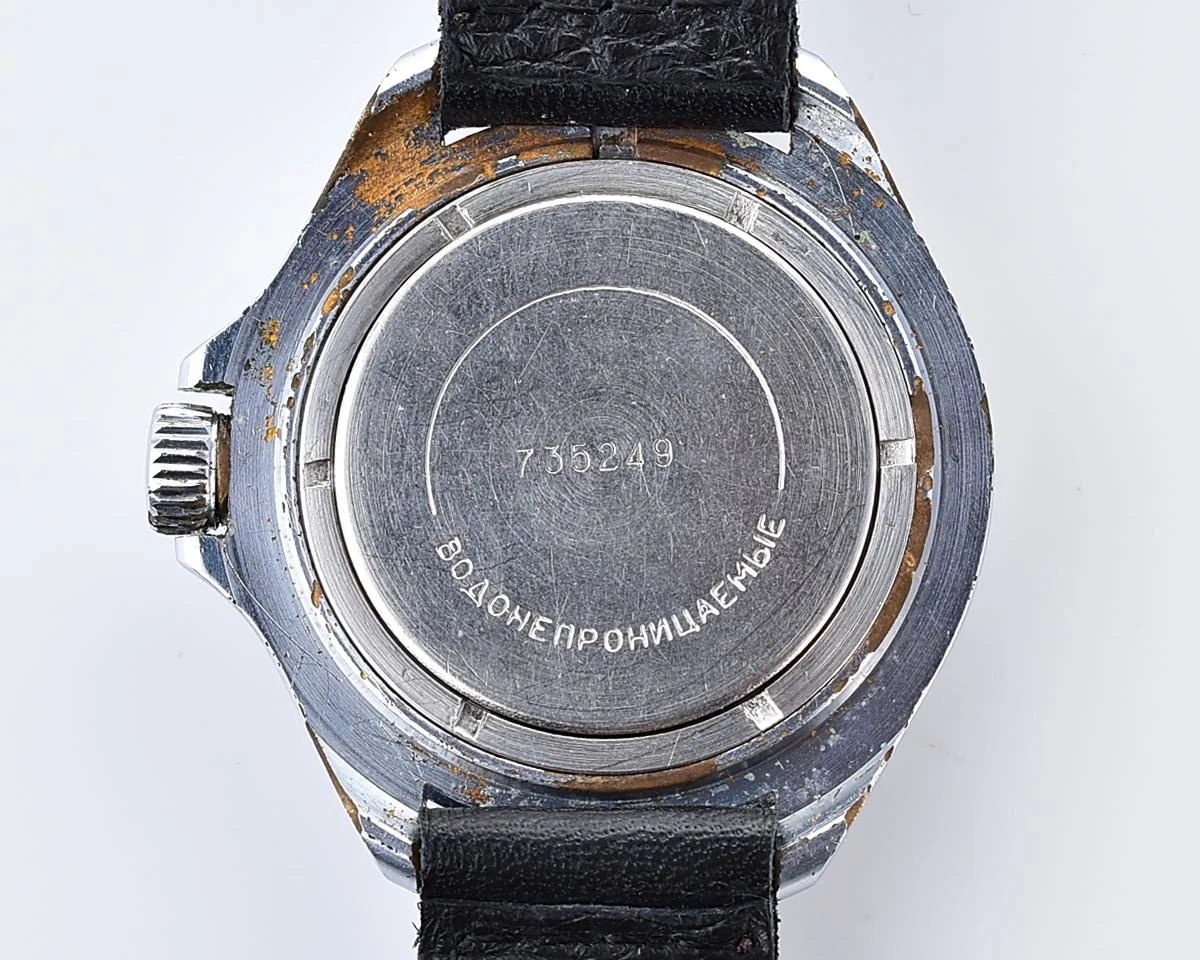 Vostok Komandirskie Tank mechanical watch limited series – “Zakaz MO CCCP”