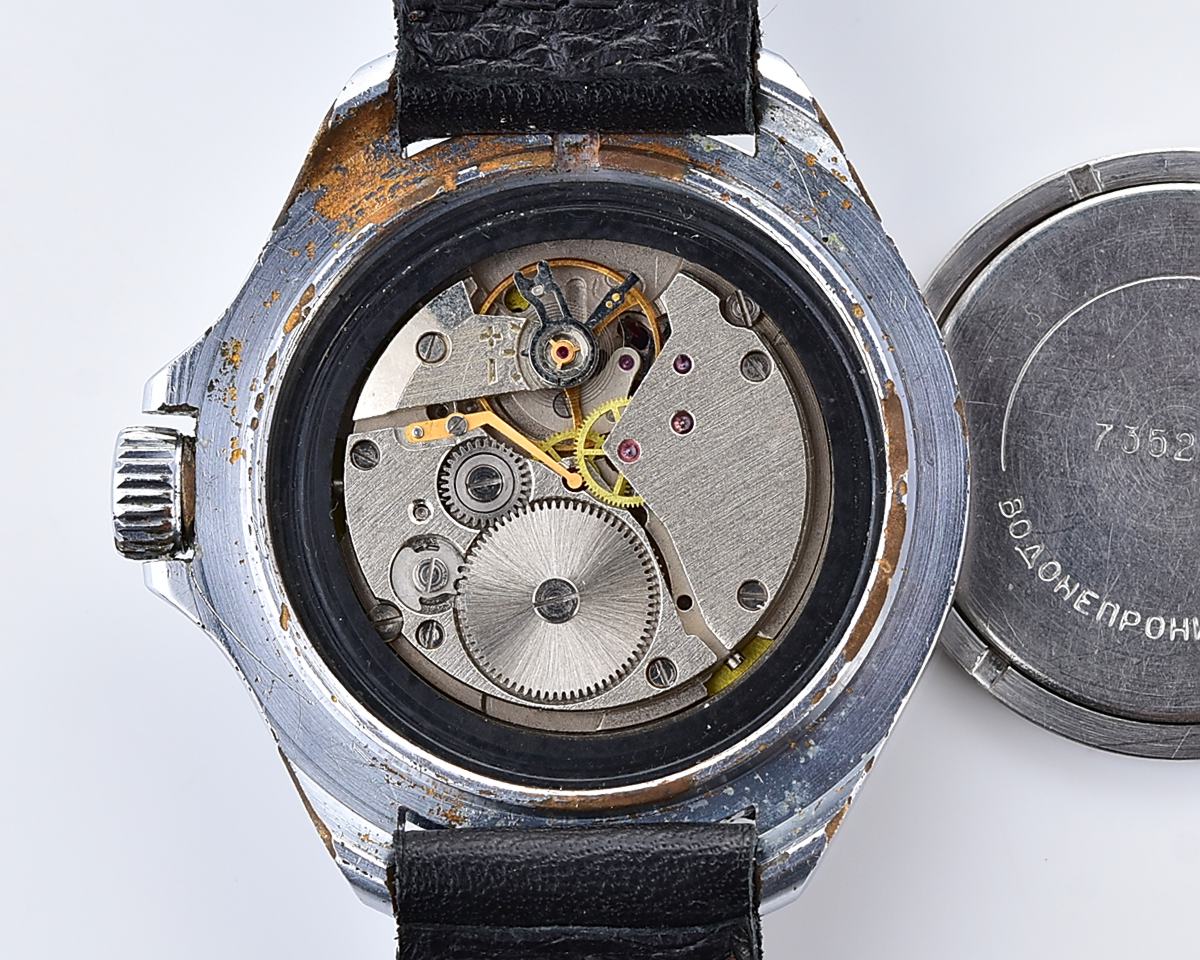 Vostok Komandirskie TANK mechanical watch limited series – “Zakaz MO CCCP”