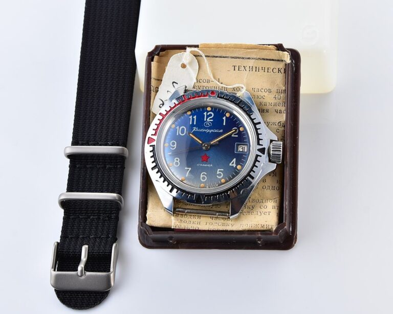 TIME CAPSULE: Vostok Komandirskie mechanical watch – New Old Stock(NOS)!
