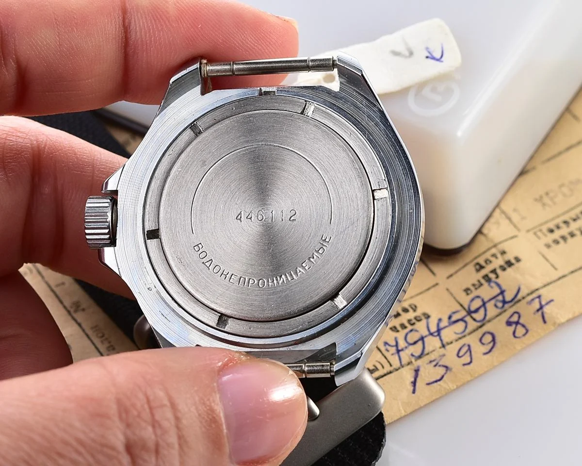 TIME CAPSULE: Vostok Komandirskie mechanical watch – New Old Stock (NOS)!